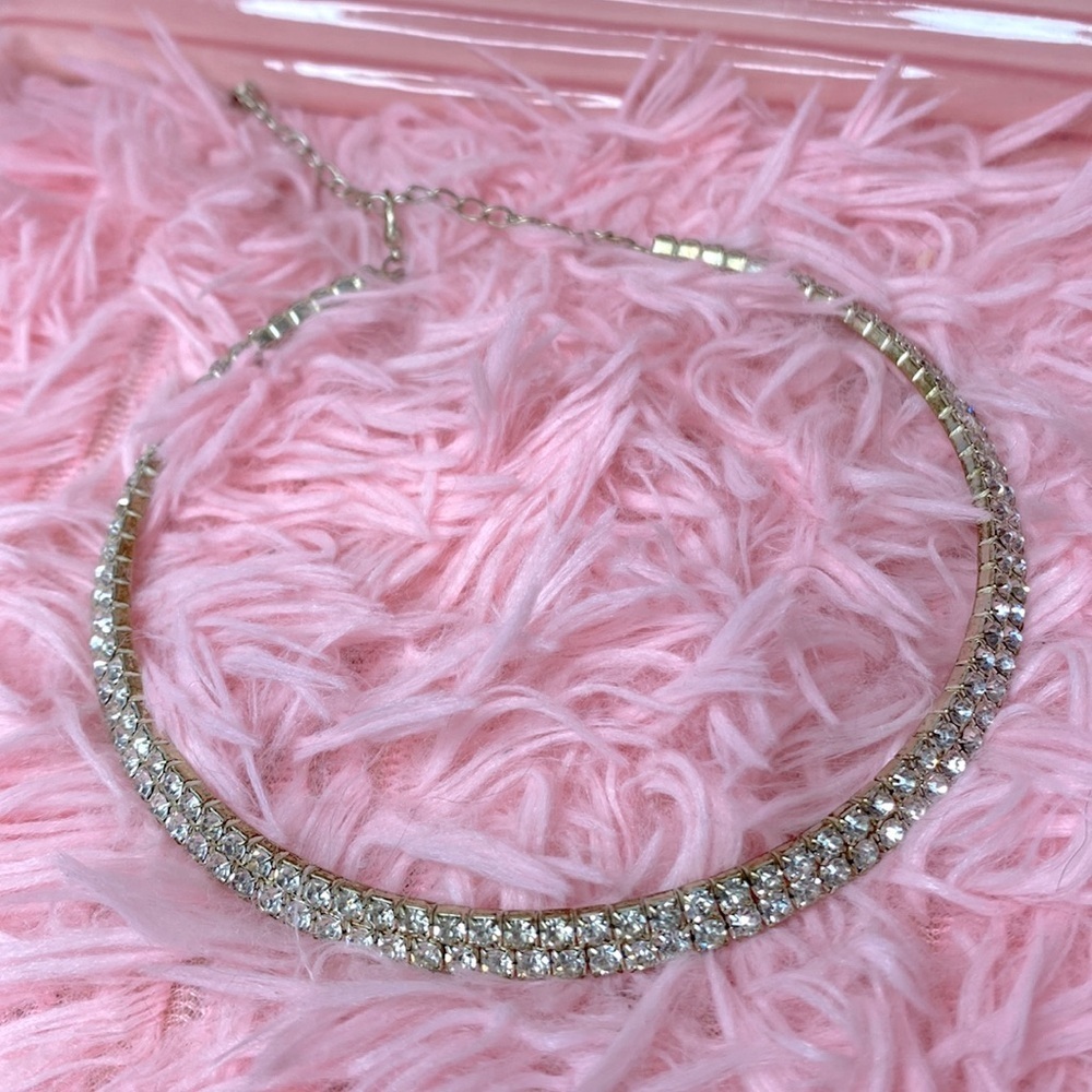 🎀  Silver Rhinestone Choker Necklace 🎀
